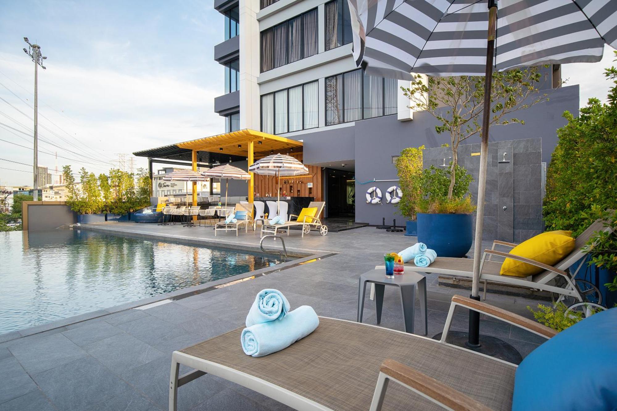 Thaya Hotel Bangkok Exterior foto