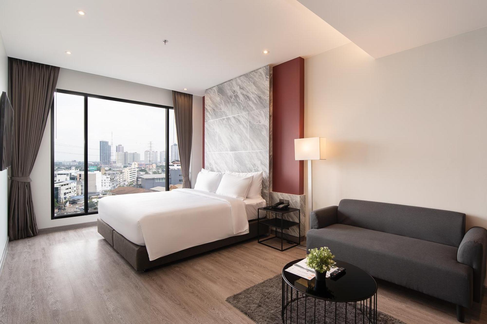 Thaya Hotel Bangkok Exterior foto